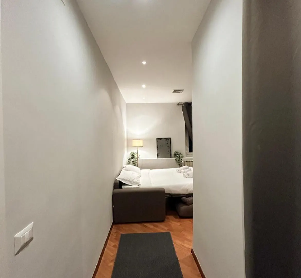 Sopi Vatican Suite Apartment روما بيت ضيافة