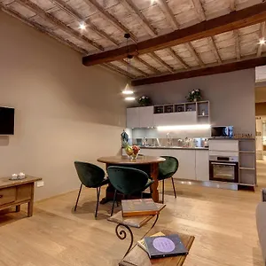 https://mamo-florence-santa-croce-apartment.it-tuscanyhotel.com